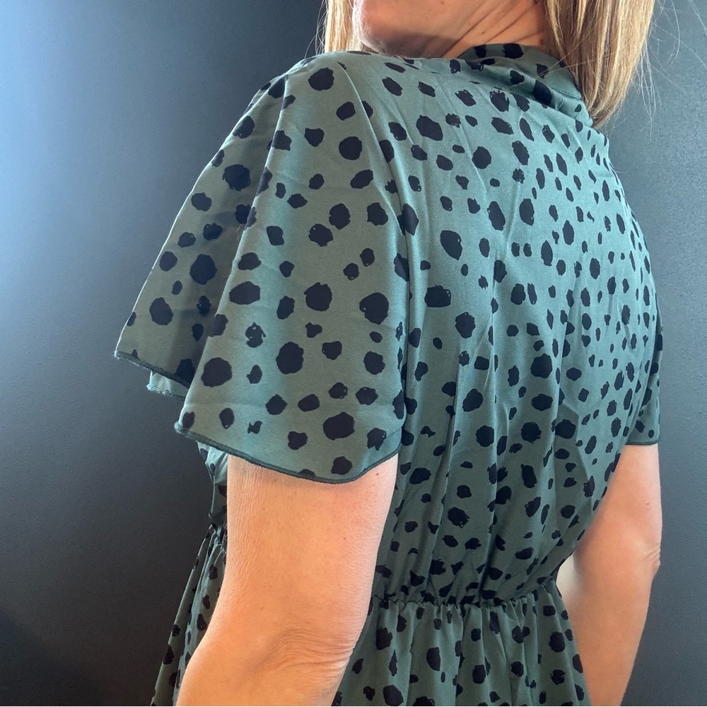 Rockabilly Green & Black Spotted Bow Neckline Flutter Sleeve Dress size Large - Picture 5 of 10